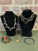 Mixed Vintage Jewelry Lot
