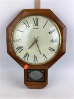 Wooden united wall clock battery operated works