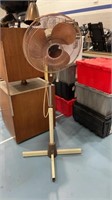 Vintage oscillating floor Fan - 16 inches