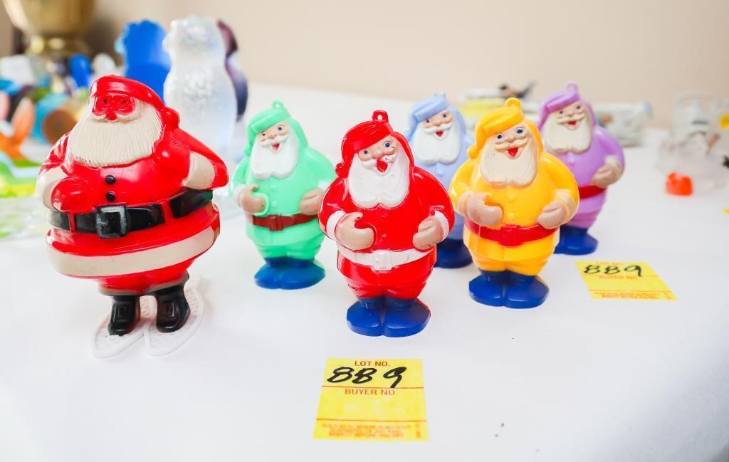 1 Vintage Plastic Santa Candy Container and