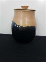 Vintage 8 in stoneware jar with lid