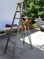7ft wooden ladder