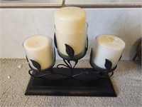 Metal candle holder with 3 candles