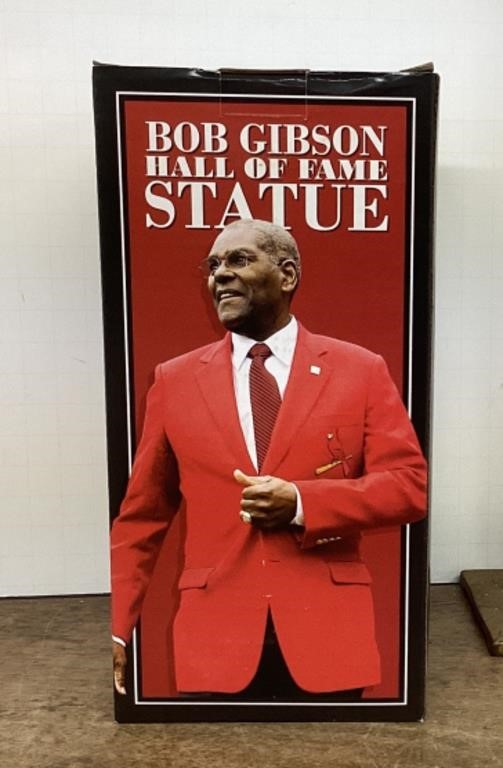 Bob Gibson Hall of Fame statue