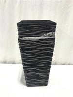 TALL PLASTIC PLANTER SIZE 8X16 INCH PACK OF 2
