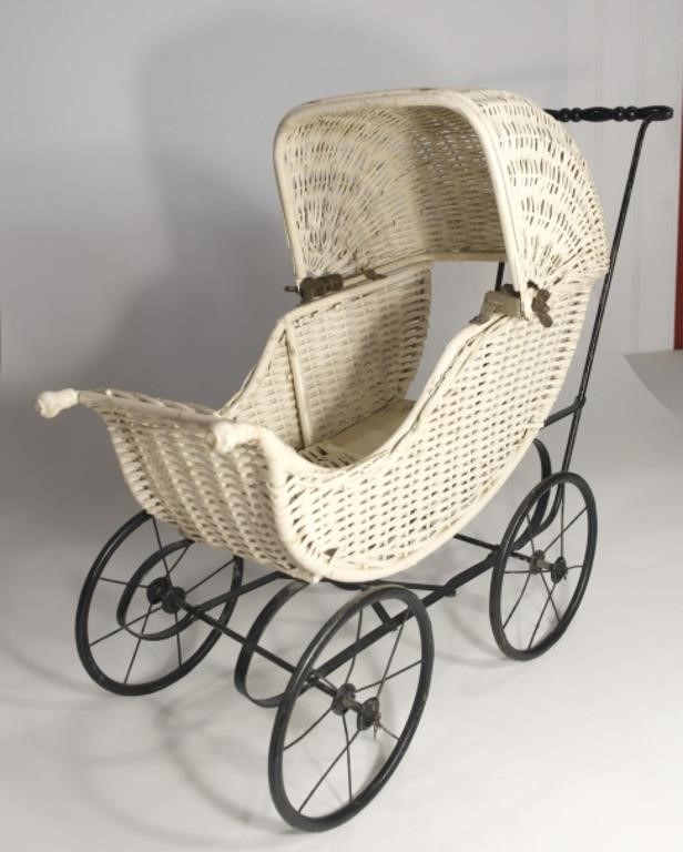 CHILDREN'S WHITE WICKER BABY CARRIAGE