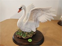 Homeco Swan