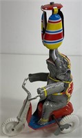 Vintage Wind Up Elephant Toy - Works