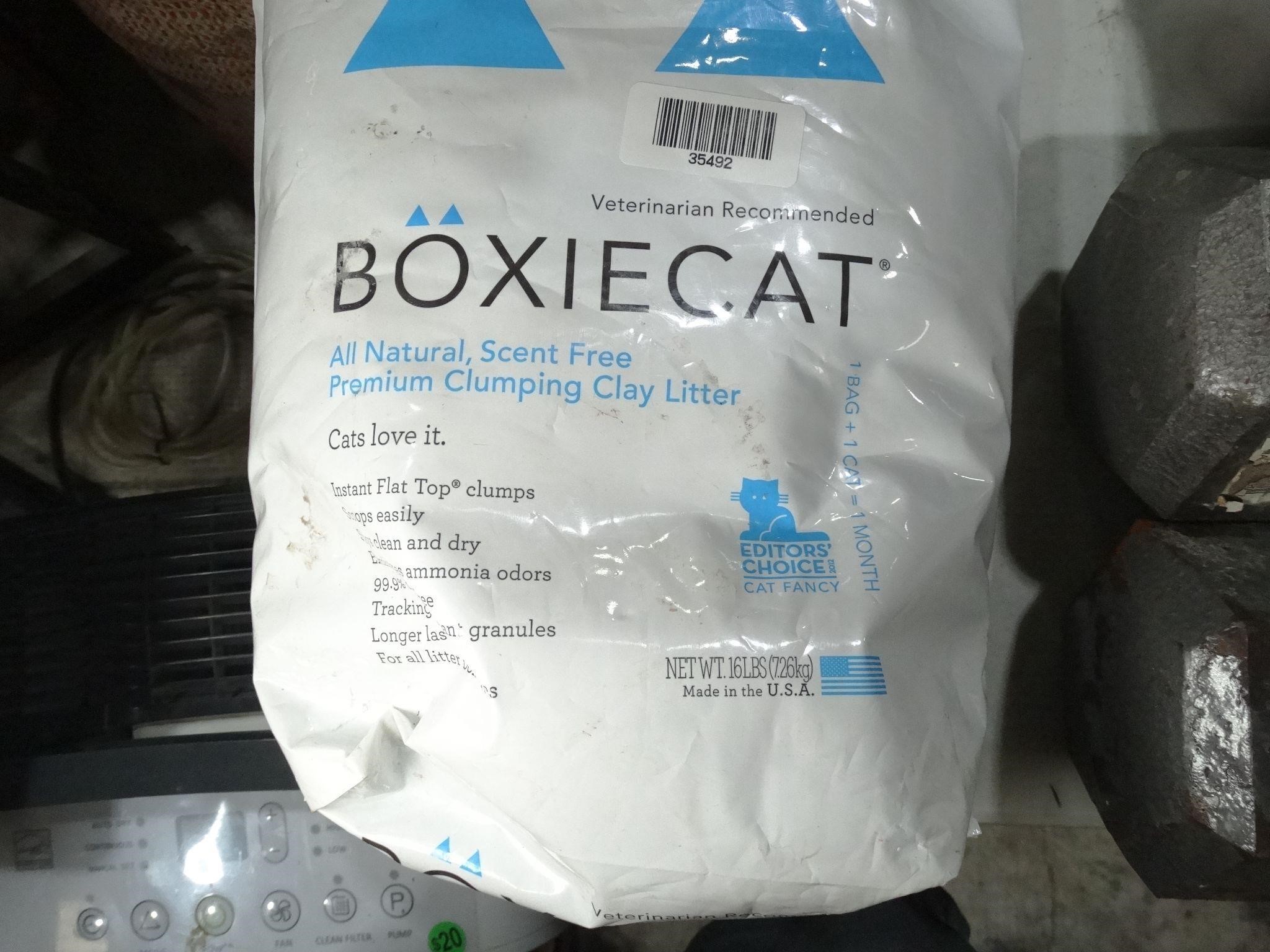 16 Lbs BoxieCat / Cat Litter