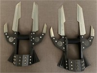 2 MASTER CUTLERY CRITICAL MASS KNIFE CLAW BY TOM