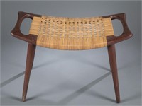 Hans Wegner stool, Model JH539.