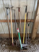 Long Handled Garden Tools