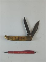 Two blade 3 and 1/2-in pocket knife