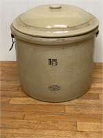 15 gallon Medalta crock with lid no visible cracks
