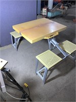 Kids folding picnic table