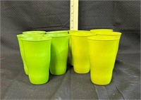 Retro Green Plastic Cups - Very Good Cond