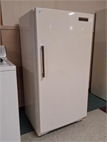 Hotpoint Stand Up Freezer