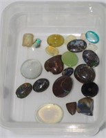 Various unset stones including Boulder opal