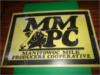 METAL SIGN 8" X 11 1/2" MANITOWOC MILK PRODUCERS