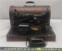 Singer portable Sewing Machine with Key