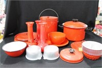 GROUPING: VINTAGE RED KITCHENWARE