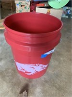 Razorback Plastic Bucket