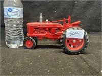 1/16 SCALE FARMALL H DIE CAST TRACTOR