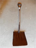 Metal Shovel With Wood Handle