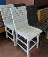 4 Farmhouse Style Bar Chairs Seat Is 24 Inches