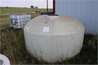 1100 gal. poly water tank AS-IS