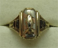 10K Yellow Gold 1949 Class Ring.  Size 5.5. 3.7