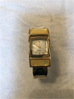 Vintage Ladies Quartz Goldtone Bangle Watch