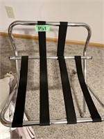 Collapsible Luggage Rack and Linens