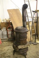 ROUND OAK BY PD BECKWITH WOOD STOVE