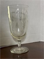 Etched wine goblet (6)