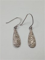 Earrings stamped 925