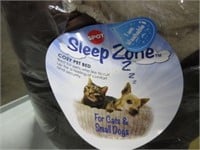 Sleep Zone Cuddle Cave - cozy pet bed