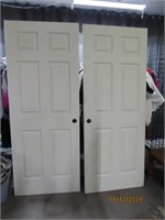 (2) Righthand 32" WHITE Wooden Doors