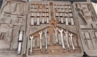 Wrenches, sockets in case. Latches broken on case-