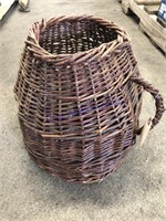 OLD WICKER BASKET W/ HANDLE