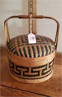 Weaved basket