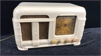 Vintage Fada Model 790 Radio