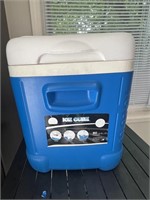 Blue Igloo Ice Cube Cooler
