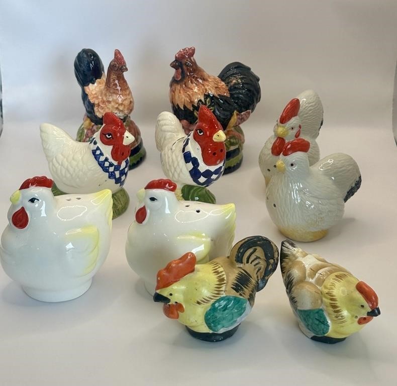 Chicken collectible Salt and Pepper shakers