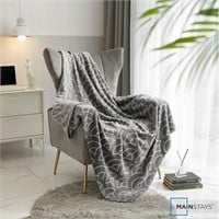 Mainstays Gray Geo Plush Throw Blanket  AZ1