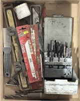 (M) Lot: Drill Bits, Blades, Hole Saw Bit & More