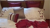 King Size Comforter w/Curtains & Pillows