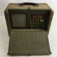 Vtg. Canvas Clad Admiral Portable Radio