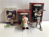 Hallmark Lot of 3 Ornaments (Loony Toons, Peanuts)