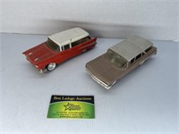 2 Plastic Classic Car Toys